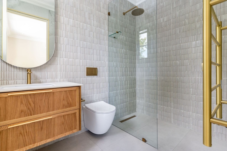 5 Bedroom Property for Sale in Constantia Western Cape